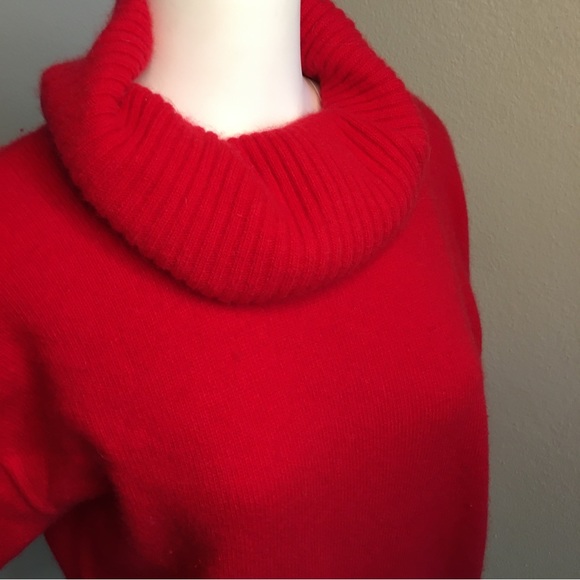 Dana Brooke Petites Lambswool Cowl neck Sweater Red Large Petite Turtleneck - Picture 2 of 3